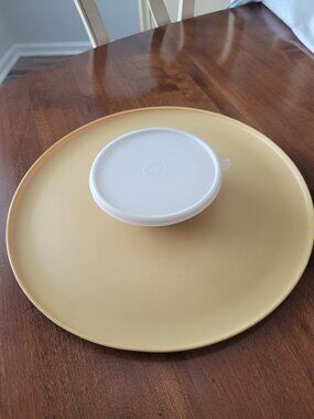 Tupperware Veggie/Chip Tray & Dip Bowl with Lid 492-3 & 491-2 Harvest Gold Retro